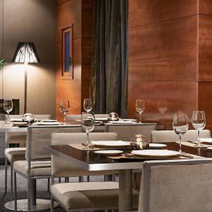 Ac Hotel Los Vascos By Marriott